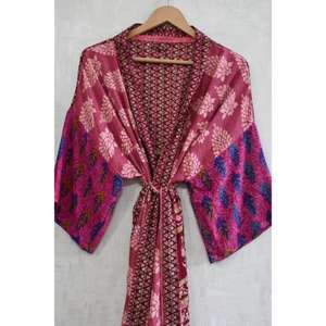 Robe kimono en soie patchwork bohème pour femmes, longue robe de nuit fluide, vêtements de détente artistiques - Product Image 4