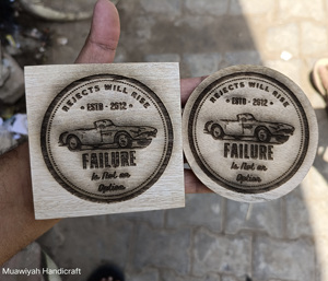 Posavasos de madera de alta calidad, posavasos de nogal con acabado, posavasos decorativos con tamaño y logotipo personalizados al precio más bajo - Product Image 4