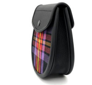 รองเท้าสปอร์รันหนังสีดำคลาสสิค รุ่น Golden Crown GC-50168 ลายทาร์ตัน สำหรับกิ๊ลท์ เหมาะสำหรับกิจกรรมกลางแจ้งที่เป็นมิตรกับสิ่งแวดล้อม - Product Image 2