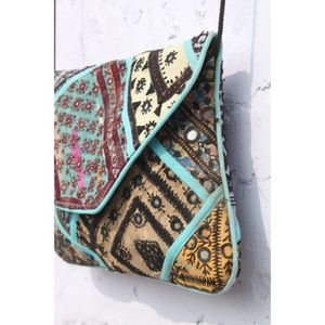 Pochette élégante et tendance au design tribal, broderie manuelle Banjara, patchwork ouvert, travail de miroir, pour la mode décontractée, prix de gros - Product Image 3