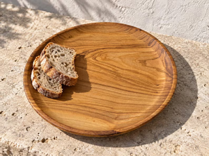 Plato de Madera Rústico, Plato para Servir Hecho a Mano, Plato de Madera Natural, Plato Grande de Madera para la Cena - Product Image 2