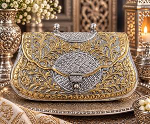 Bolso de Mano Artesanal de Latón Repujado con Diseño Floral, Estilo Vintage, Casual, para la Noche, con Cadena Cruzada Metálica, para Bodas y Eventos - Product Image 2