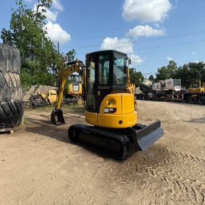 รถขุดขนาดเล็ก CAT 305.5E2 มือสองจากญี่ปุ่น น้ำหนัก 5.5 ตัน รถขุดไฮดรอลิกแบบตีนตะขาบพร้อมใบมีดดันดิน สำหรับงานก่อสร้างขนาดเล็ก - Product Image 1
