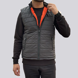 Gilet matelassé léger pour homme en polyester, personnalisé avec logo, sans manches, haute qualité - Product Image 1