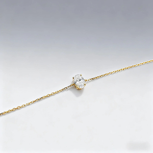 Bracelet chaîne délicat avec diamant ovale solitaire cultivé en laboratoire en or jaune 14 carats, bijoux fins minimalistes - Product Image 1