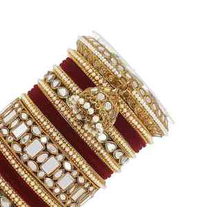 Juego de brazaletes de boda de diseño en rubí rojo intenso, chapados en oro, joyería tradicional para mujer - Product Image 3