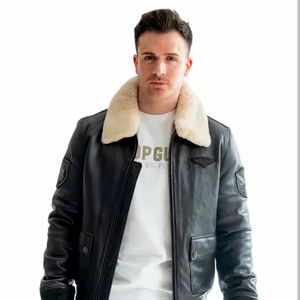 Blouson aviateur vintage pour homme, veste en cuir d'hiver avec doublure chaude et décorations à motifs, fabrication OEM disponible - Product Image 4