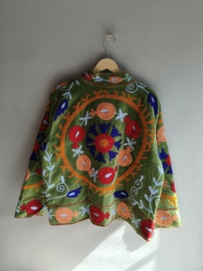Veste en velours rose artisanale avec broderies florales et d'animaux, qualité supérieure, velours ultra doux, prix d'usine, cadeau - Product Image 6