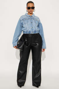 Women's Stonewashed <b>Denim</b> <b>Jacket</b> Regular Fit Button Front <b>Crop</b> Top Casual Autumn Style Solid Color Cotton Woven Coat - Product Image 2