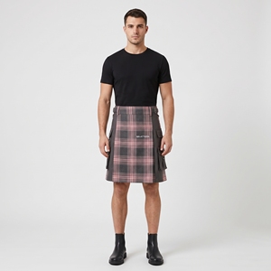 Kilt utilitaire écossais rose et gris à carreaux pour homme, avec poches cargo et sangles à boucle réglables, style écossais, vêtement de travail personnalisé - Product Image 1