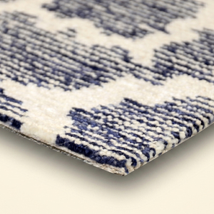 Tapis DECORDEC Indigo Rosette bleu marine ivoire en laine tuftée à la main, antidérapant, écologique, motif géométrique floral en médaillon et treillis - Product Image 6