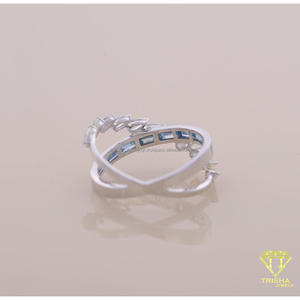 แหวนหมั้นเพชรโมอิสซาไนต์ทรงลูกแพร์ประดับเพชรสองวงรอบทองคำขาว 14K แหวนแต่งงานสองเม็ดสำหรับผู้หญิง - Product Image 4
