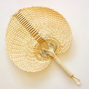 Grand éventail à main en bambou tenture murale décoration et cadeaux de mariage éventails en osier naturel feuille de palmier vierge - Product Image 3