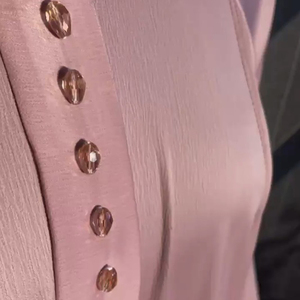 Abaya Modeste Rose en Mousseline de Soie avec Pompons et Boutons, Manches Longues, Longueur Ras du Sol, Robe Naturelle pour Femme, Col Rond, Élégante, Service OEM, Tenue de Soirée - Product Image 6
