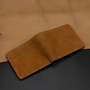 Portefeuille Bifold Homme Marron Clair avec Coutures Blanches, Multi-emplacements, Pochette à Billets Pliable, Rabat Transparent pour Carte d'Identité, Idéal Voyage, Vente en Gros, Portefeuille Sûr - Product Image 6