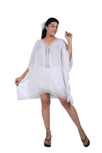 Vestido Kaftán de Verano Informal para la Playa, Estilo Bohemio, Ecológico, de Viscosa, Color Blanco Liso, Cuello en V, Transpirable, Fabricado por [Nombre del fabricante] - Product Image 3