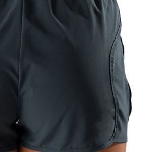 Shorts de course légers gris foncé pour femmes, séchage rapide, respirants, pour la gym, l'entraînement, le fitness, avec poches latérales - Product Image 3