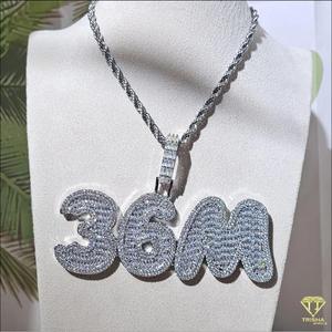 สร้อยคอจี้แบบกำหนดเอง "36M" ประดับเพชรโมอิสซาไนต์ ดีไซน์หรูหราสำหรับผู้ชายและผู้หญิง - Product Image 4
