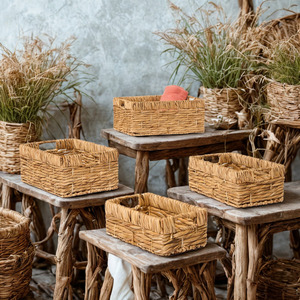 Panier rectangulaire en jacinthe d'eau Viet Anh, boîte de rangement rustique tissée à la main pour la décoration intérieure, tendance écologique pour l'exportation mondiale en gros - Product Image 1