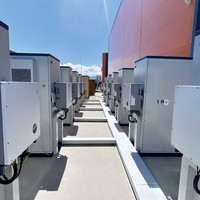 Batterie au lithium 1575 kW, batterie solaire 1 MW, 2026, 60 kW, 51,2 V, 100 kW, 100 kWh, 200 kWh, 1 MWh, tout-en-un avec onduleur intégré
