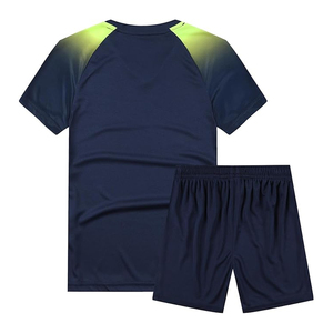 Conjunto de Camiseta de Fútbol Personalizada Verde y Negra con Cuello Mao, Manga Corta, Impresión por Transferencia de Calor, Malla Transpirable de Poliéster para Adultos - Product Image 4