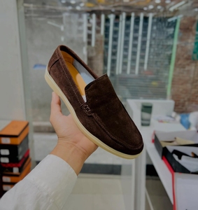 Mocasines Negros Personalizados para Hombre con Cierre de Hebilla en la Puntera, Correa en el Tobillo, Duraderos, Antideslizantes, Ecológicos, Transpirables, de Goma - Product Image 4