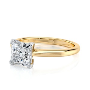 Anillo de Compromiso con Diamante Cultivado en Laboratorio de 2.15 Quilates, Corte Princesa, Oro Amarillo, Solitario, Joyería Personalizada al por Mayor OEM - Product Image 5