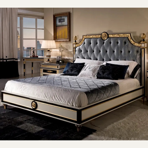 Cama King Size de Lujo Tapizada con Detalles en Dorado, Estructura de Madera de Caoba Sólida, Estilo Clásico Moderno para Uso en Hoteles y Apartamentos - Product Image 4