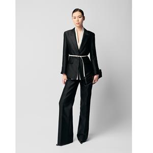 Nuevos Blazers Elegantes para Mujer ODILE de Doble Capa con Cuello, Cierre de un Solo Botón, Tejido Regular, Logotipo en la Espalda, Blazers Resistentes - Product Image 2