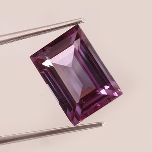 Espinela natural tallada en baguette, piedra preciosa suelta de excelente calidad para la fabricación de anillos y joyería. - Product Image 5