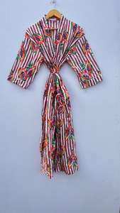 Robe kimono en coton fleuri faite à la main |   Robe de mariée en coton style bohème à motifs imprimés, robe de demoiselle d'honneur, robe d'été, peignoir, cadeau - Product Image 5