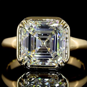 Anillo de Diamante Cultivado en Laboratorio con Certificación IGI de Lujo, Corte Asscher de 4 Quilates, Engaste de Bisel en Oro de 14K, Anillo de Compromiso, Corte Escalonado, Anillo Solitario - Product Image 3