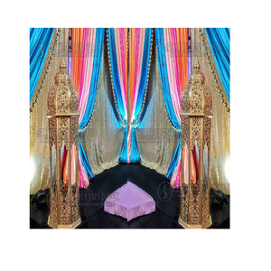 Elegantes lámparas doradas marroquíes de Sangeet para decoraciones de bodas nocturnas Lujosas y elegantes - Product Image 1