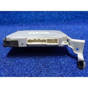 300 ECU y Módulos de Computación Usados 8679230110 - Product Image 3