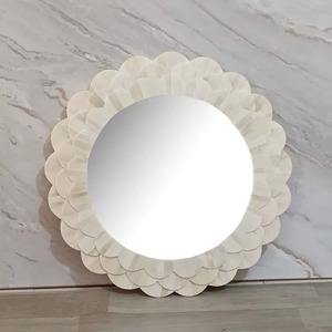 Cadre de miroir en bois incrusté de os, best-seller, pour la décoration moderne de la maison, salle de bain, salon et aménagement intérieur, disponible à la vente - Product Image 1