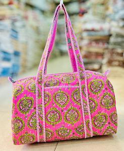 Bolso Tote de Algodón Acolchado Rosa con Estampado Floral, Bolso de Hombro con Cierre de Cremallera para Viajes Diarios y Compras - Product Image 1