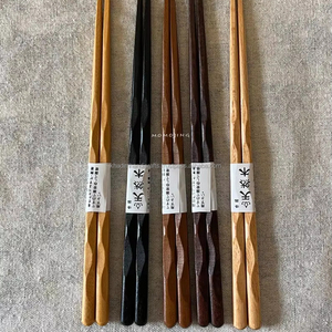 Palillos de madera de alta calidad para Cocina Asiática Agarre suave Reutilizable para el hogar Hoteles Restaurantes Fiestas y uso para llevar - Product Image 1