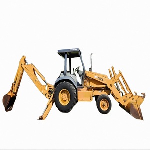 Retroexcavadora 4X4 de segunda mano de 580L con cabina, controles de piloto, hidráulica auxiliar y pala extendida en venta - Product Image 1