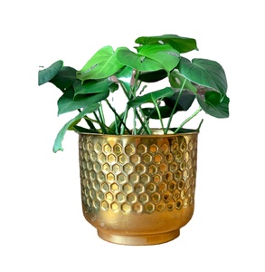 Venta al por mayor directo precio de fábrica hecho a mano al por mayor jardinera tamaño personalizado jardín Ware Honeycomb Design Planter - Product Image 1