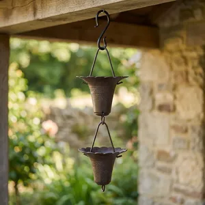Chaîne de pluie suspendue avec design en forme de fleur pour la décoration de jardin extérieur - Product Image 1