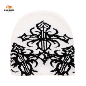 Bonnet unisexe en tricot côtelé avec revers, en acrylique chaud, broderie 3D et rivets - Product Image 2