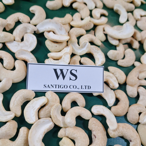 เม็ดมะม่วงหิมพานต์แตก ซานติโก ส่งออกไปยังตะวันออกกลาง คาจู บาดัม - Product Image 1