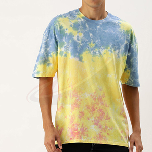 Camiseta de Manga Corta Tie Dye para Hombre, Corte Regular, Cuello Redondo, Informal, Tejida, con Patrón Amarillo, Azul y Rosa - Product Image 3