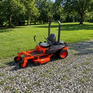 Kubota Z231ศูนย์เลี้ยวเครื่องตัดหญ้าได้รับการออกแบบด้วยเครื่องยนต์คาวาซากิและระบบปั๊มเกียร์เพื่อการทำงานที่เชื่อถือได้ - Product Image 6