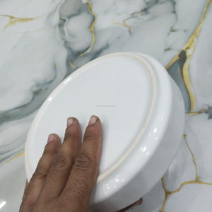 Grande assiette de service en céramique blanche avec rebord profond pour servir des currys, des salades de pâtes et du riz, finition brillante de qualité supérieure, vaisselle durable - Product Image 2