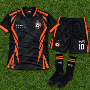 Ensemble d'uniformes de football en gros, maillots et shorts personnalisés imprimés, vêtements d'équipe légers et à séchage rapide pour l'entraînement et le sport - Product Image 6
