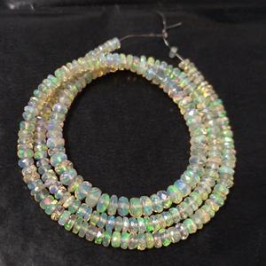 Cuentas Sueltas de Ópalo Etíope Natural, Corte Baguette Cónico, Verde Iridiscente y Blanco, Certificadas por Terceros para Joyería - Product Image 4