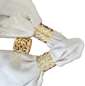 Ronds de serviette en laiton ajourés élégants, modernes, luxueux, écologiques et durables pour restaurants, mariages, fêtes et événements - Product Image 1
