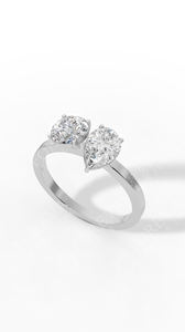 Anillo de Diamantes Cultivados en Laboratorio con Corte Pera y Redondo Toi Et Moi, Oro de 10K, Fabricante y Proveedor de Joyería Fina al por Mayor OEM - Product Image 4
