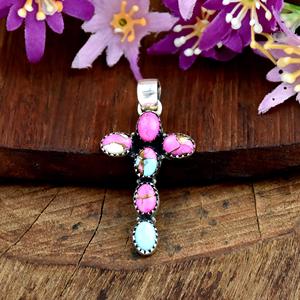 Pendentif Croix Chrétienne en Argent Sterling avec Pierre Turquoise Naturelle et Coton Doux, Cadeau Chrétien pour Femme, Collier Fin, Bijoux - Product Image 1